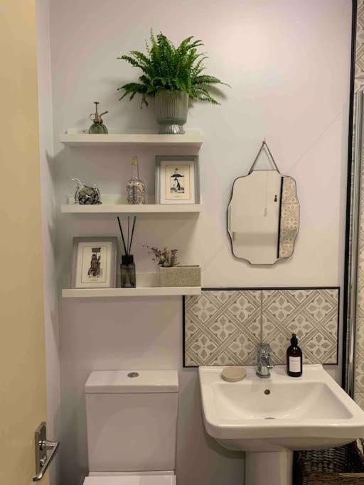 The Nest, Central Ludlow One Bed Apartment 外观 照片